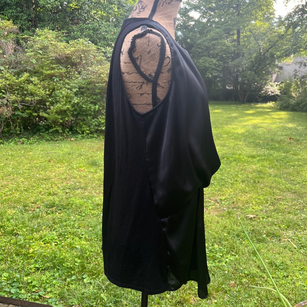 Dolan - Picture 3 of 11